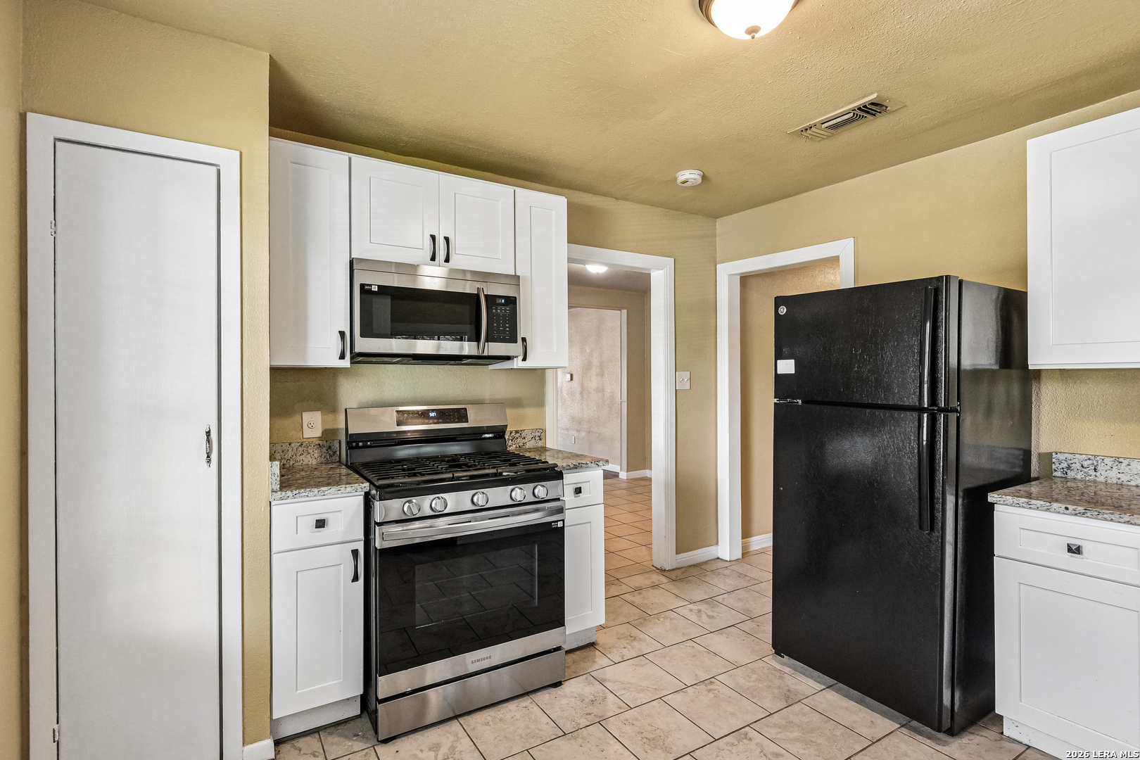 106 Rollins Avenue San Antonio TX 78228