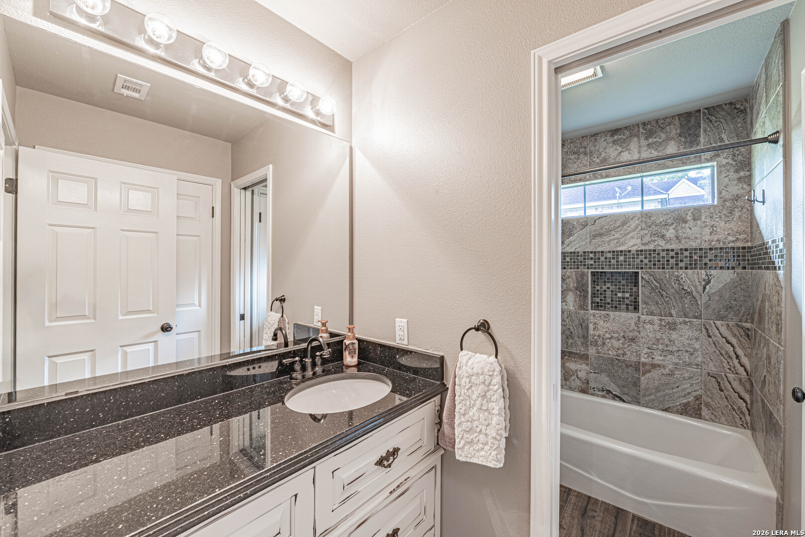 218 Deer Ridge La Vernia TX 78121