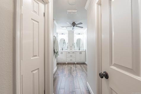 218 Deer Ridge La Vernia TX 78121