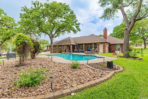 218 Deer Ridge La Vernia TX 78121