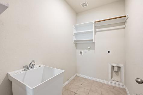 1708 Kneupper Farm New Braunfels TX 78132