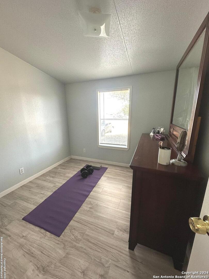 240 Lakeview Pleasanton TX 78064