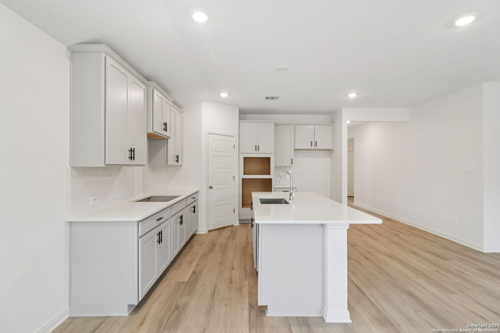 11447 Feather Vale San Antonio TX 78254
