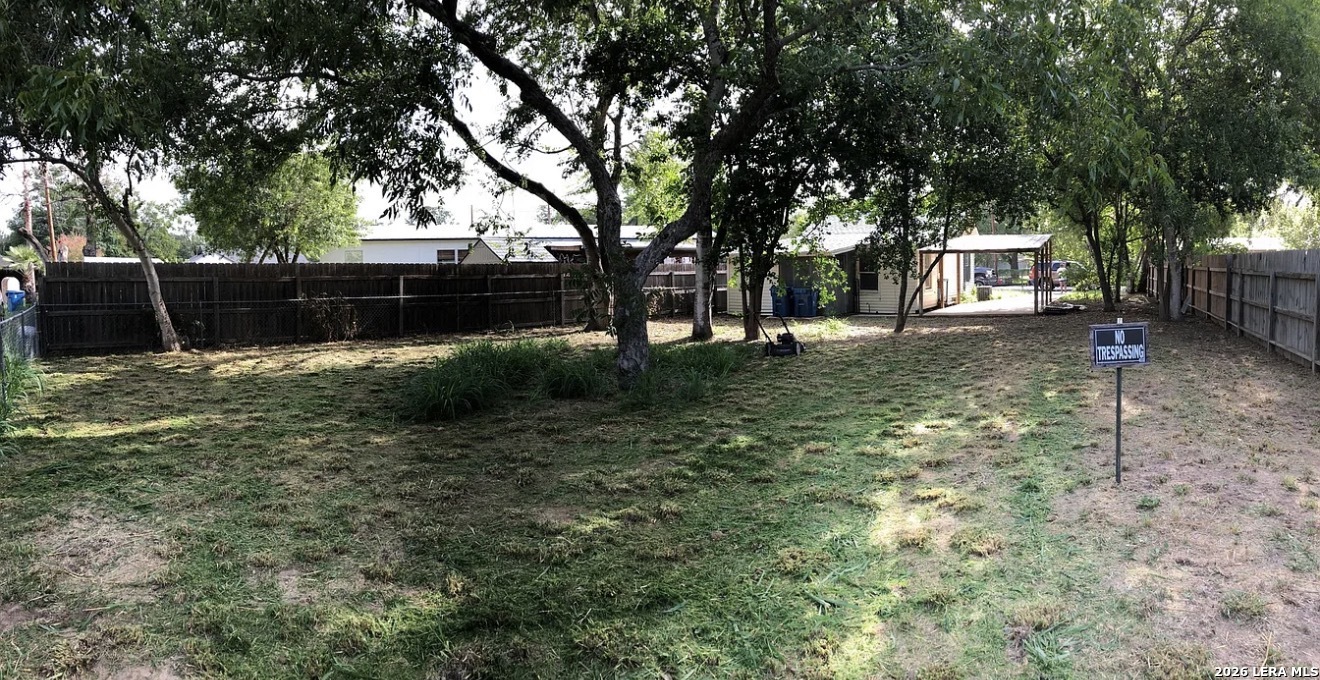 907 Martin Pleasanton TX 78064