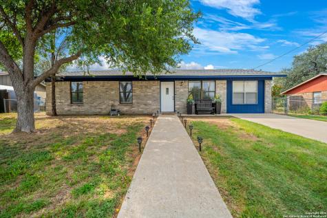 612 Mimosa Drive Floresville TX 78114