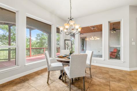 615 Sentry Hill San Antonio TX 78260
