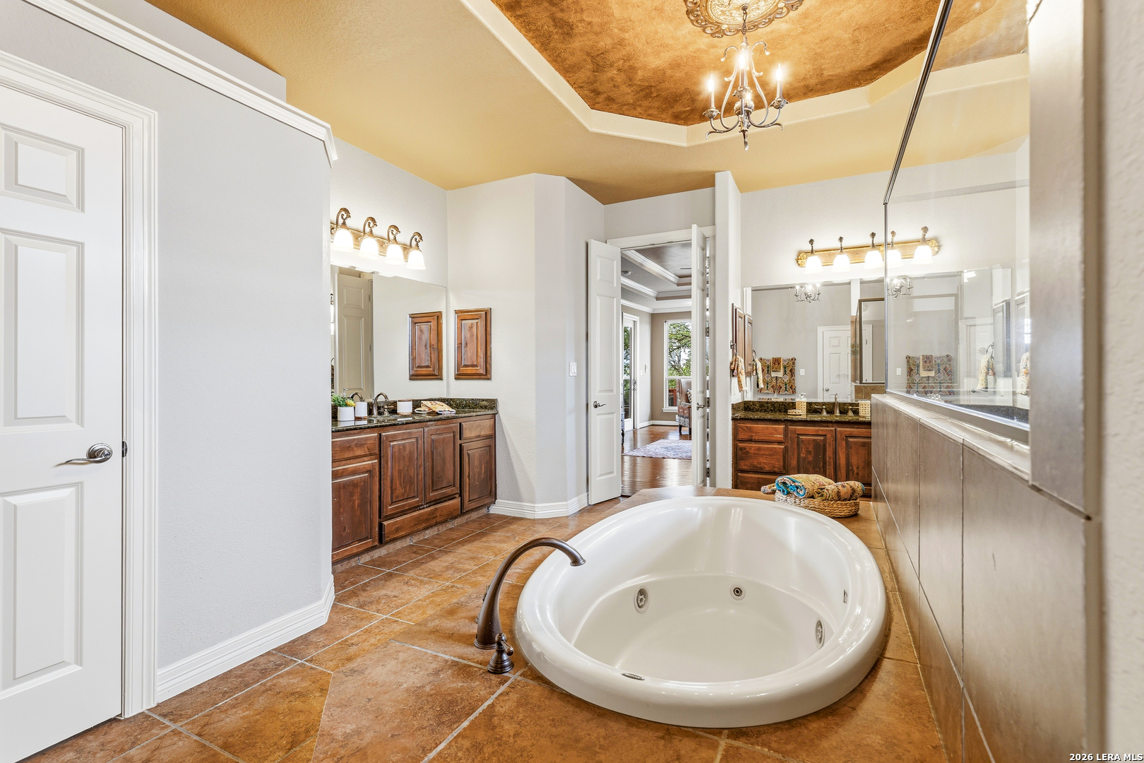 615 Sentry Hill San Antonio TX 78260