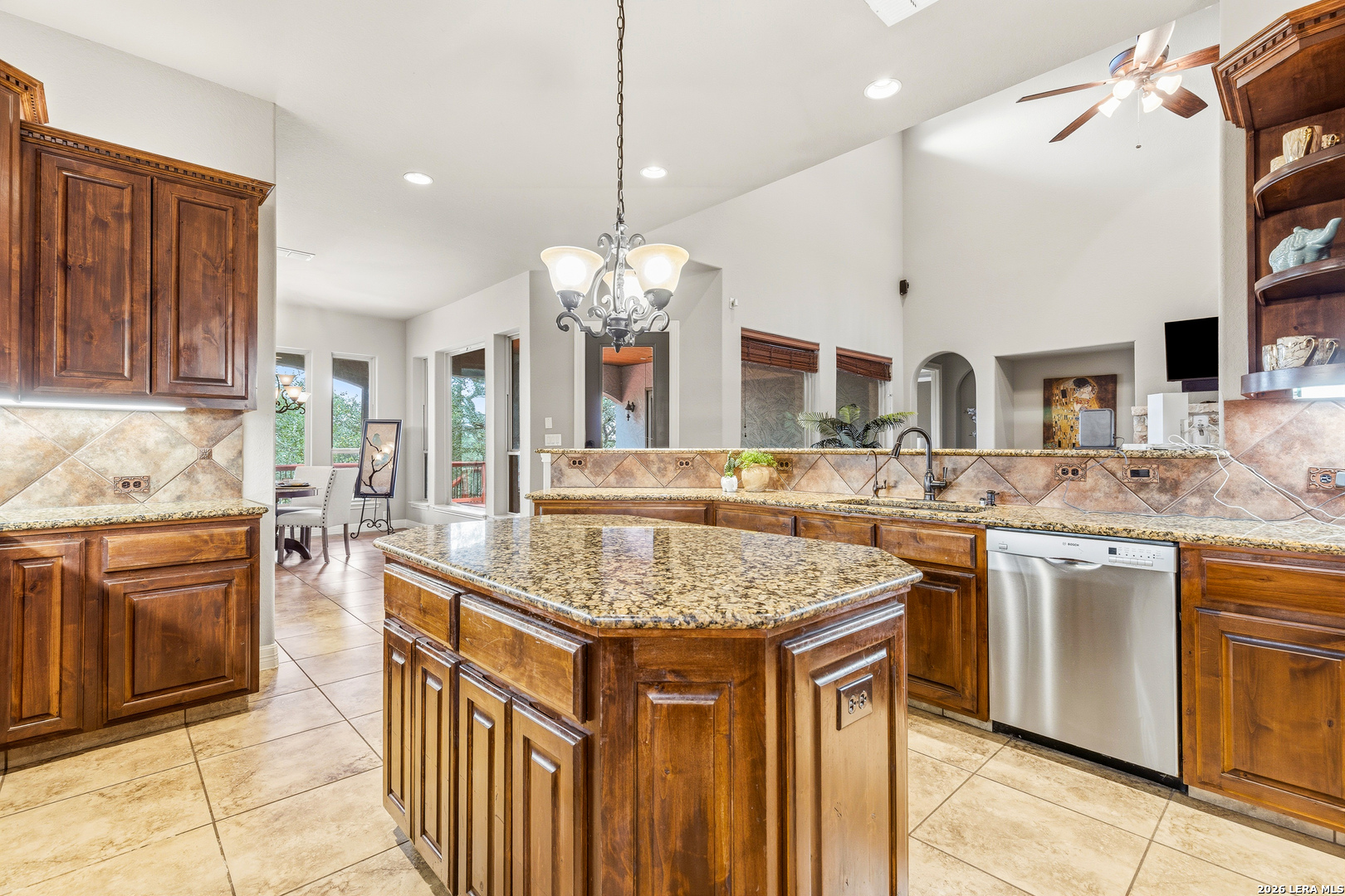 615 Sentry Hill San Antonio TX 78260