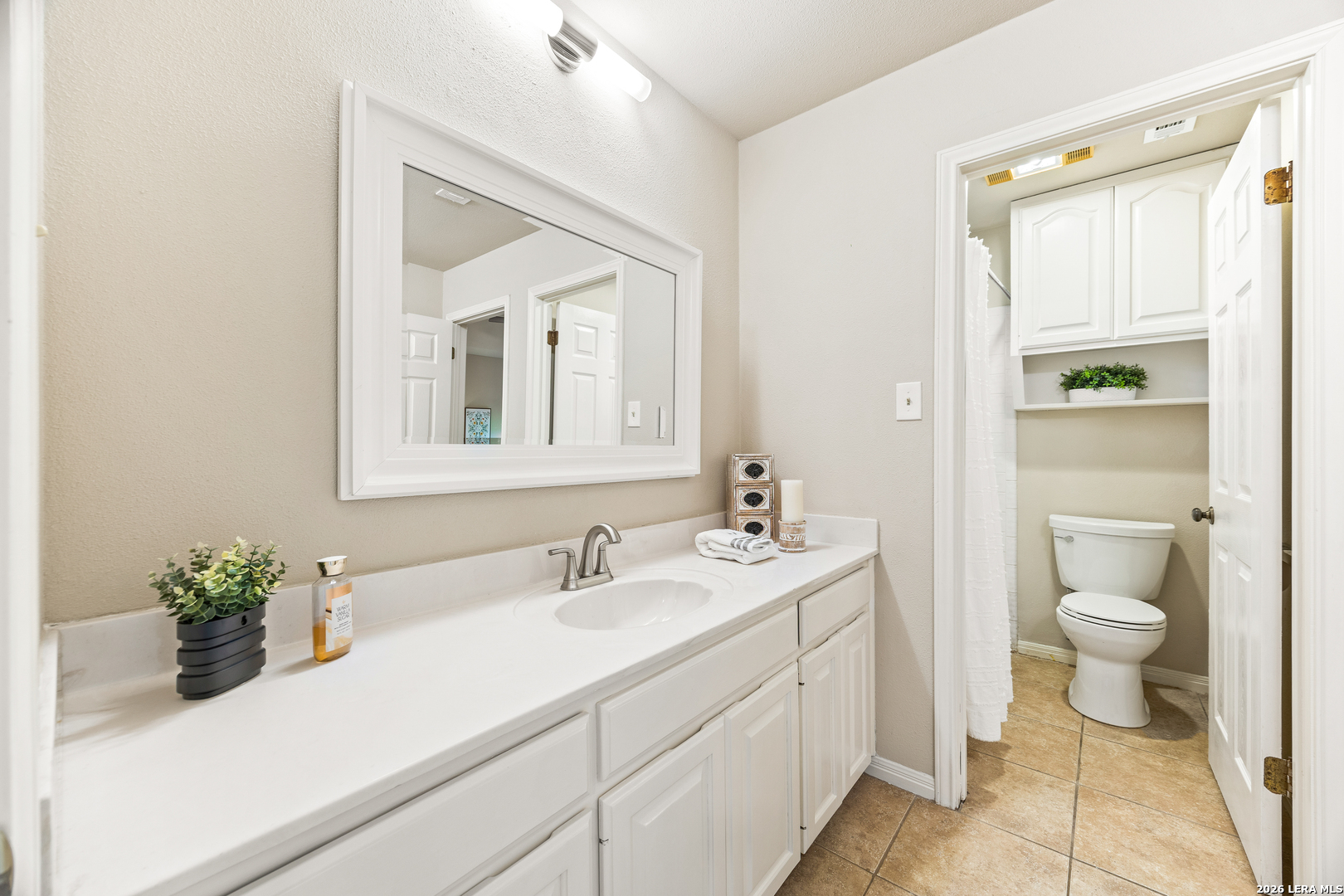 31586 Scarteen Fair Oaks Ranch TX 78015