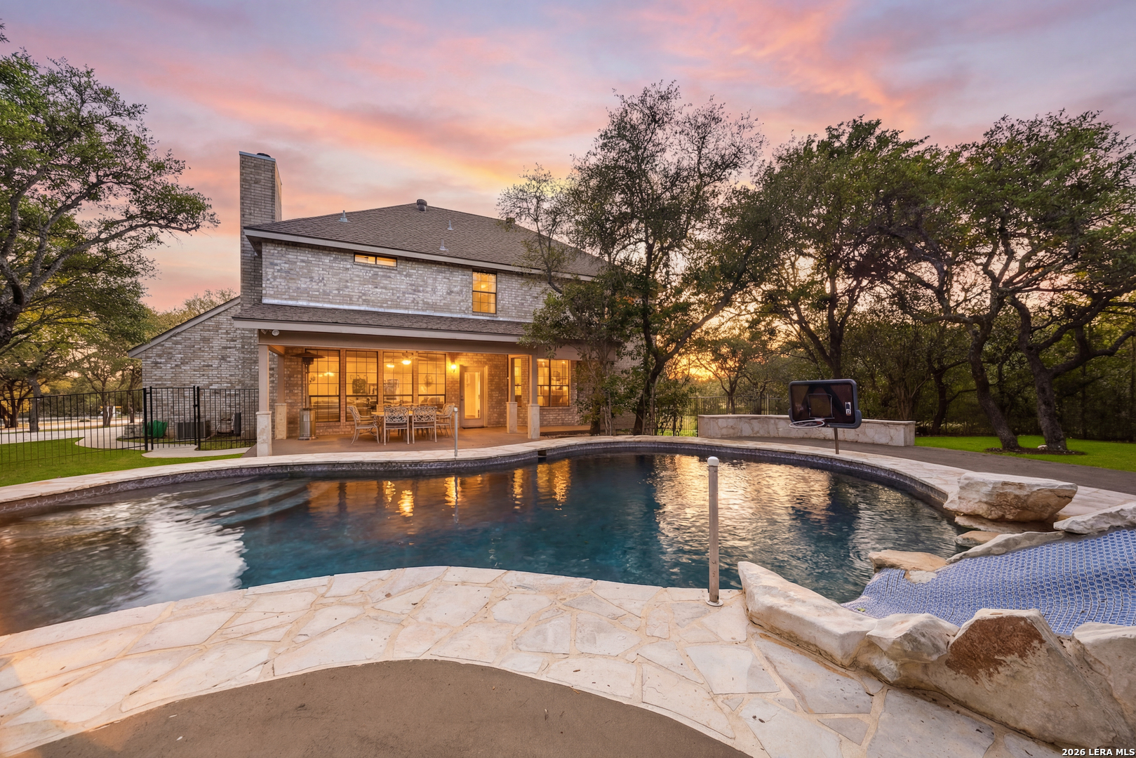 31586 Scarteen Fair Oaks Ranch TX 78015