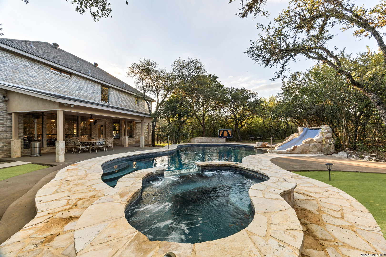 31586 Scarteen Fair Oaks Ranch TX 78015