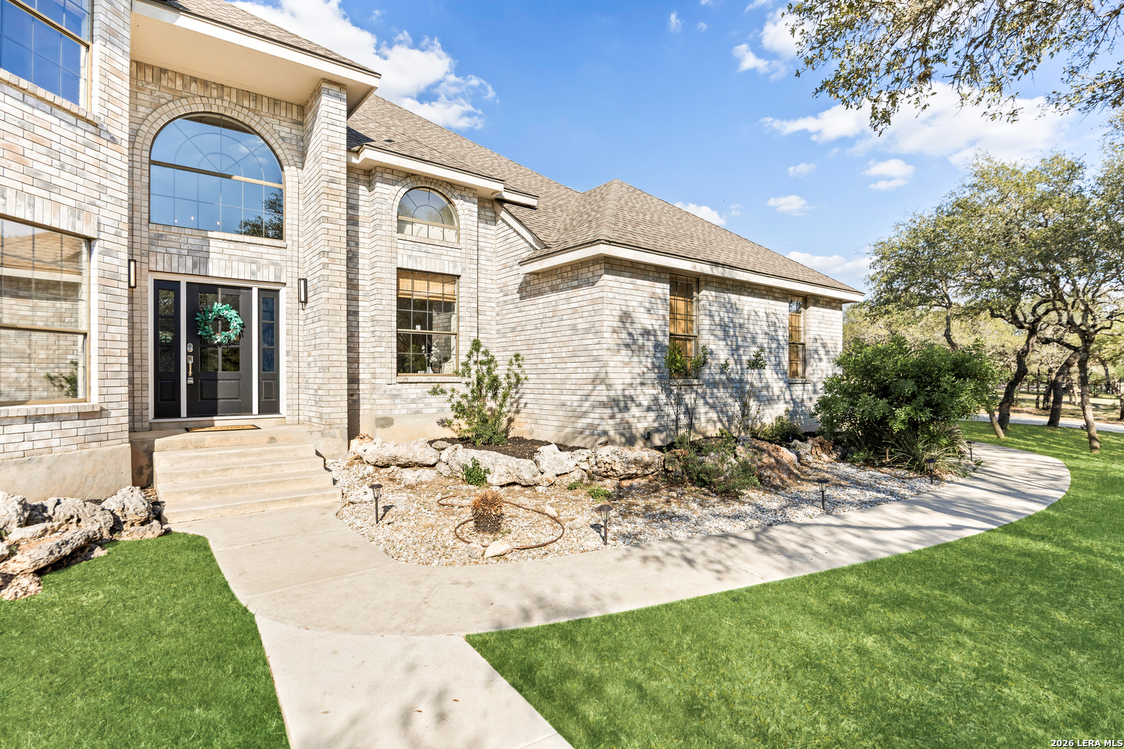 31586 Scarteen Fair Oaks Ranch TX 78015