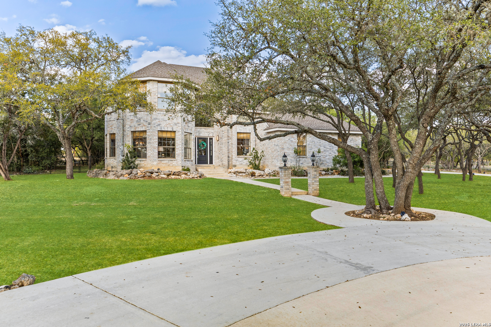 31586 Scarteen Fair Oaks Ranch TX 78015