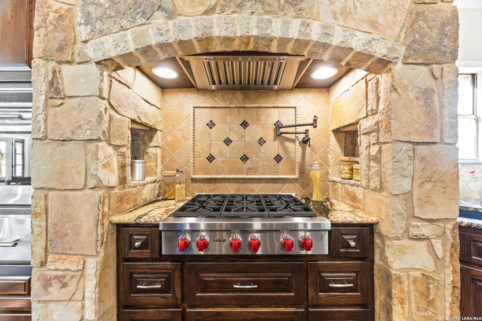 31586 Scarteen Fair Oaks Ranch TX 78015