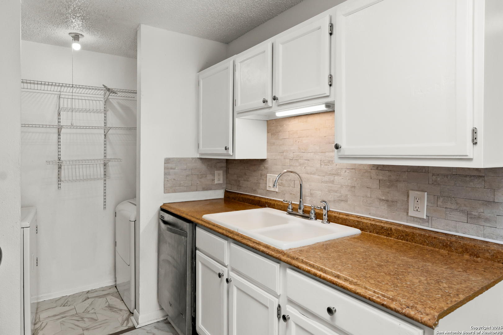 6248 Valley Queen San Antonio TX 78250
