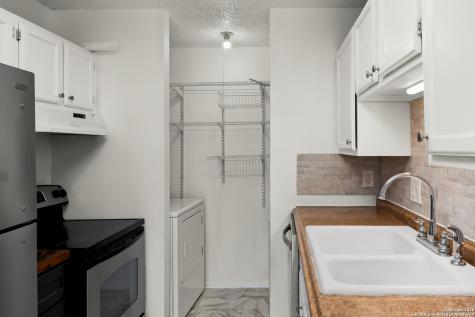 6248 Valley Queen San Antonio TX 78250
