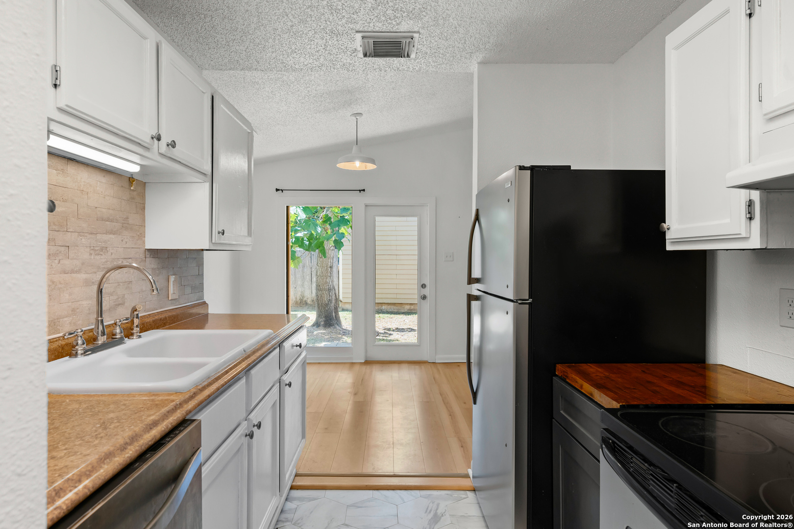 6248 Valley Queen San Antonio TX 78250