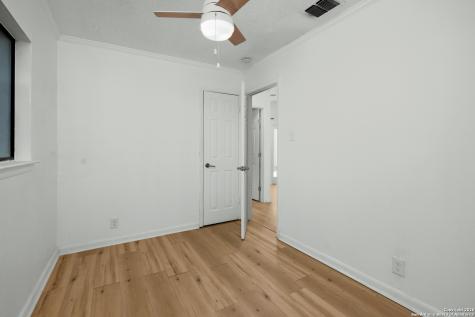 6248 Valley Queen San Antonio TX 78250
