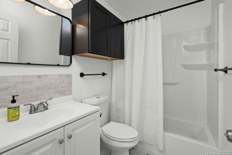 6248 Valley Queen San Antonio TX 78250