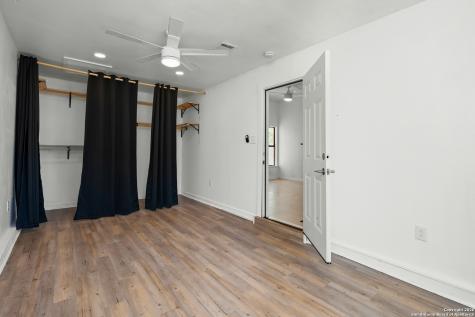 6248 Valley Queen San Antonio TX 78250