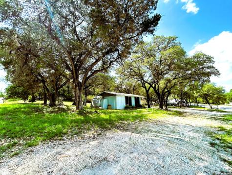 12064 Park Road 37 Lakehills TX 78063