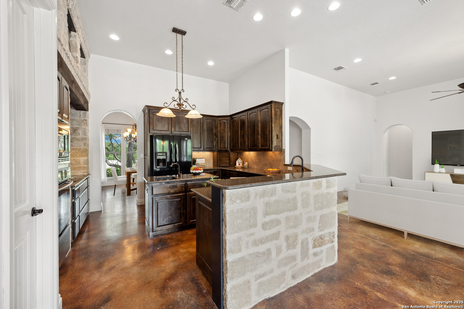 287 County Road 2801 E. Mico TX 78056