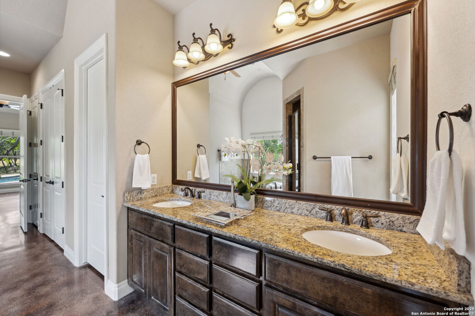 287 County Road 2801 E. Mico TX 78056