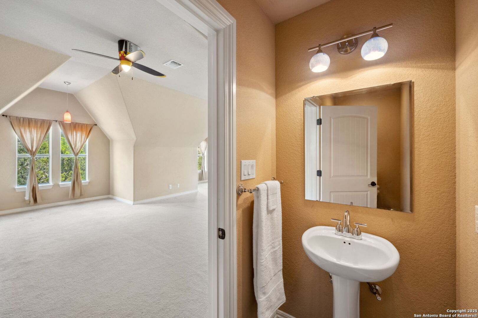 287 County Road 2801 E. Mico TX 78056