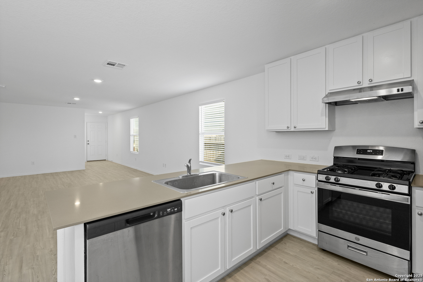 20412 Fire Stone San Antonio TX 78264