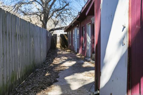 1120 Fort Clark Uvalde TX 78801