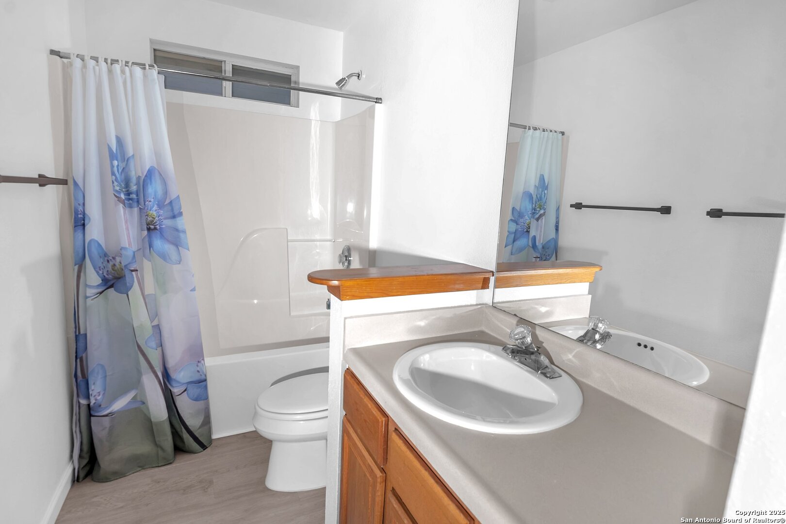 612 E Theissen Boerne TX 78006