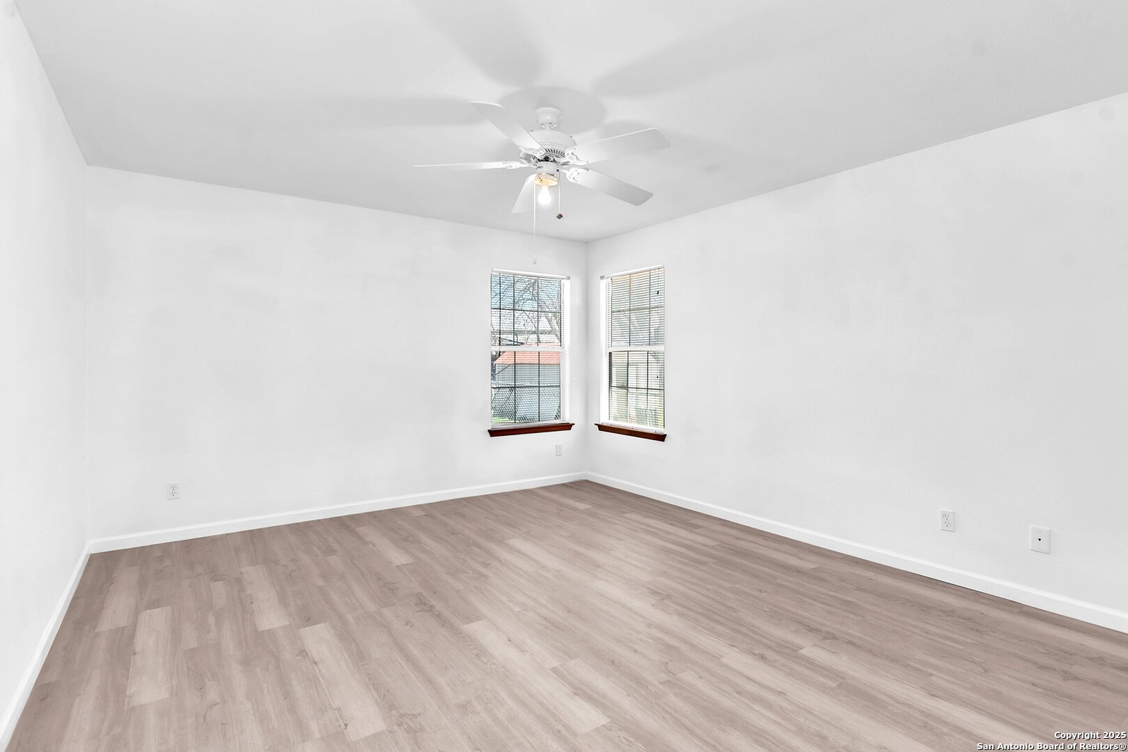 612 E Theissen Boerne TX 78006
