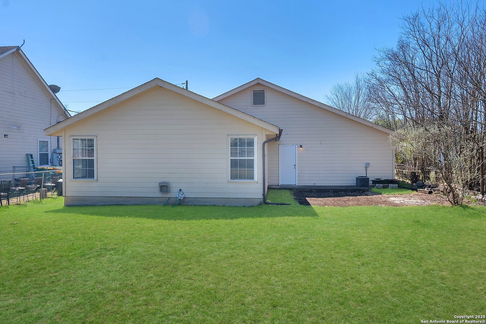 612 E Theissen Boerne TX 78006