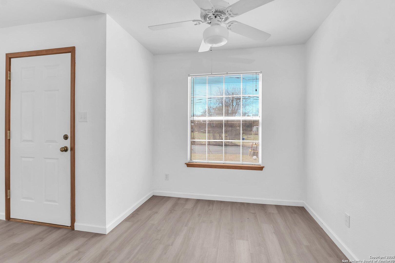 612 E Theissen Boerne TX 78006