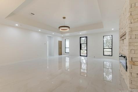 864 Paddy Road Floresville TX 78114