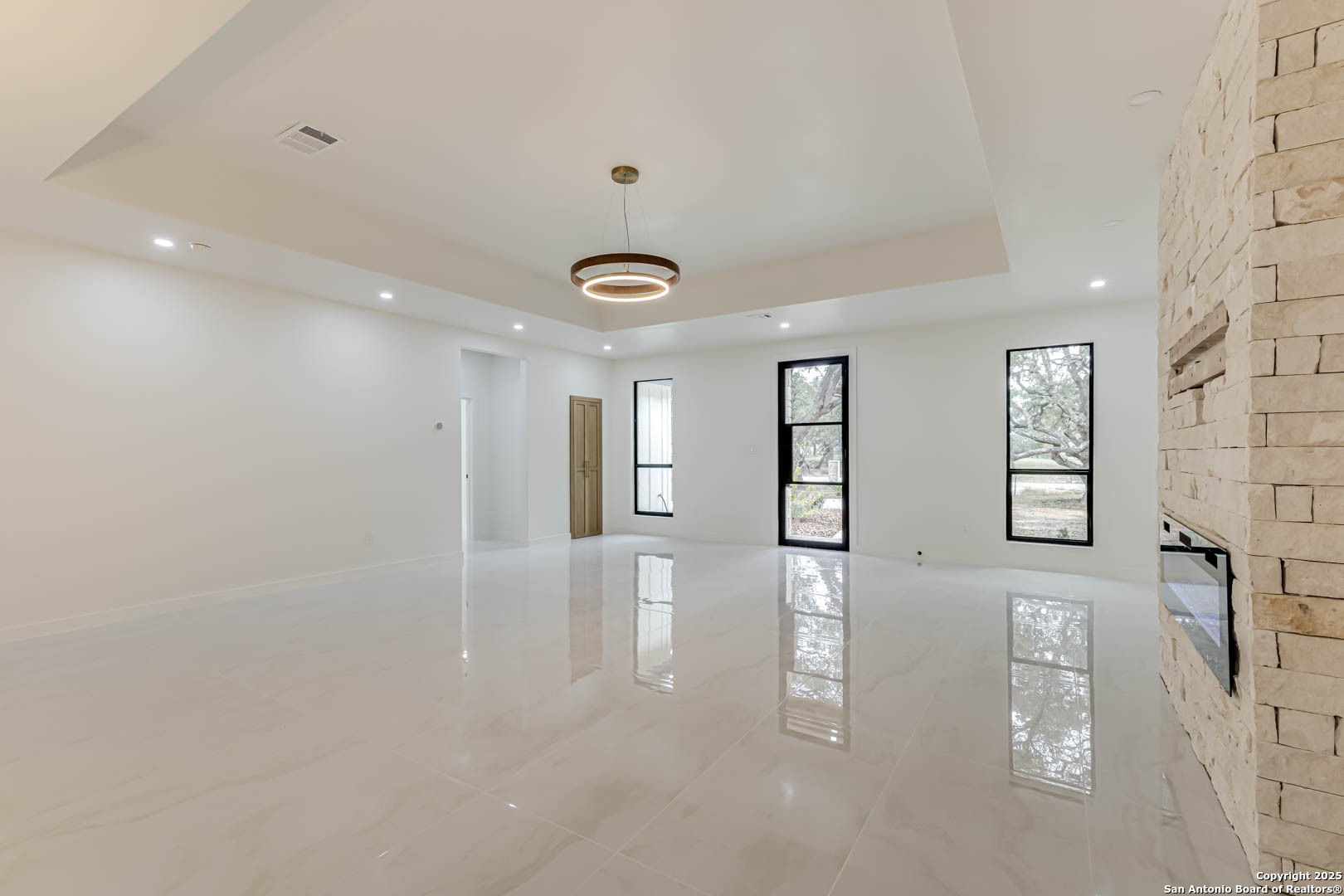 864 Paddy Road Floresville TX 78114