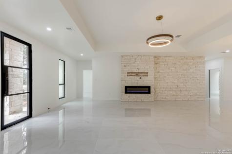 864 Paddy Road Floresville TX 78114