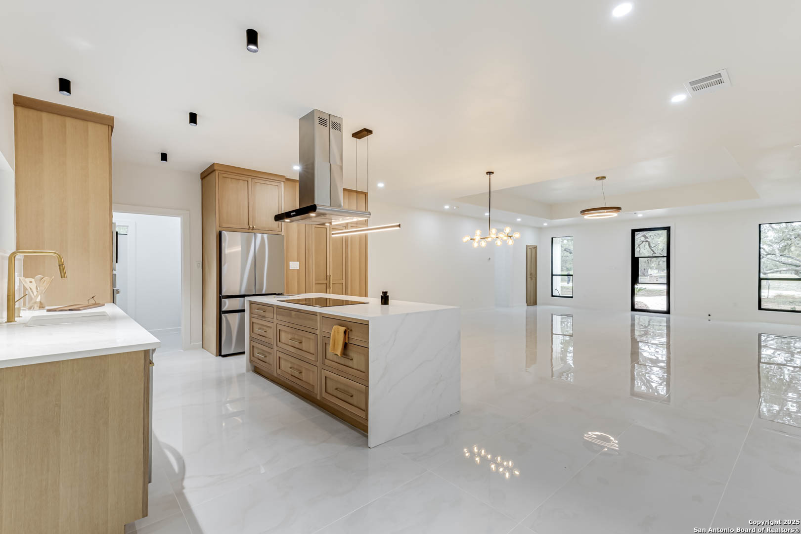 864 Paddy Road Floresville TX 78114
