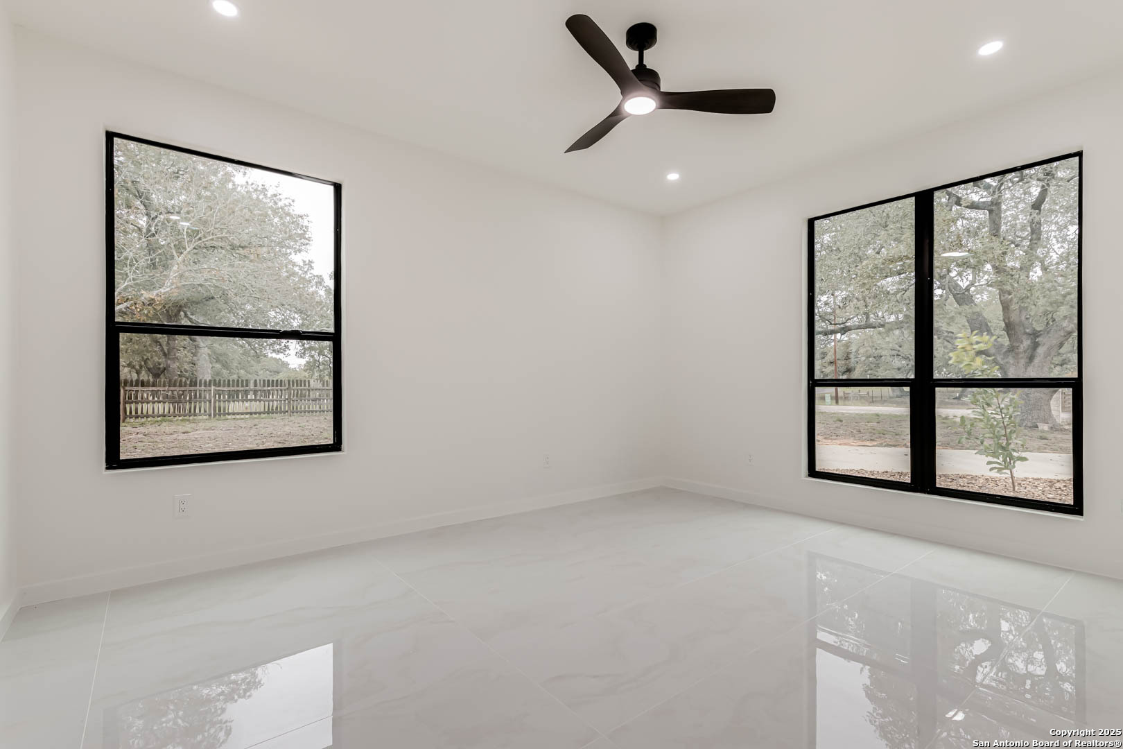 864 Paddy Road Floresville TX 78114