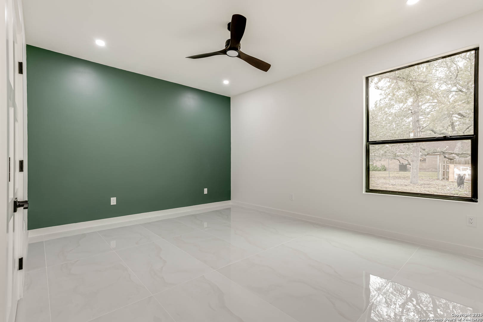 864 Paddy Road Floresville TX 78114