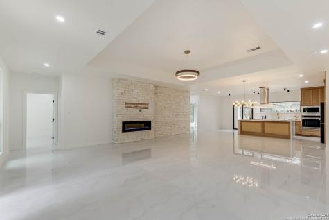 864 Paddy Road Floresville TX 78114