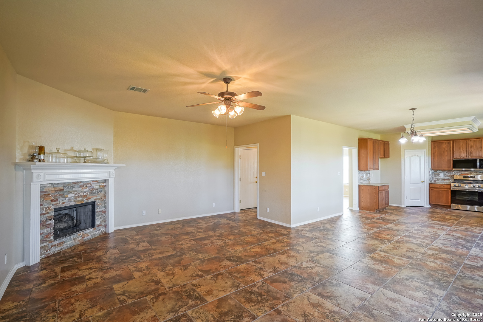 21111 Encino Ash San Antonio TX 78259