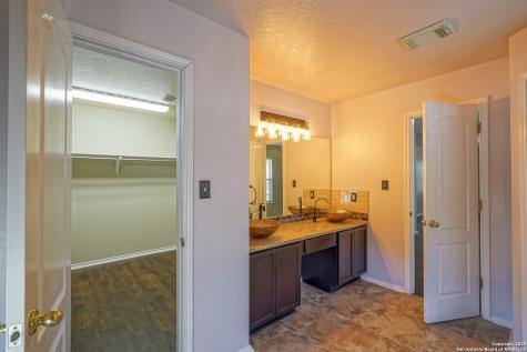 21111 Encino Ash San Antonio TX 78259