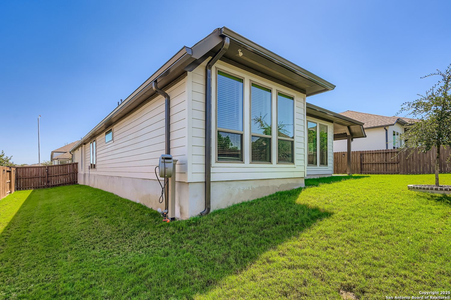4975 Winkler Trail Schertz TX 78108