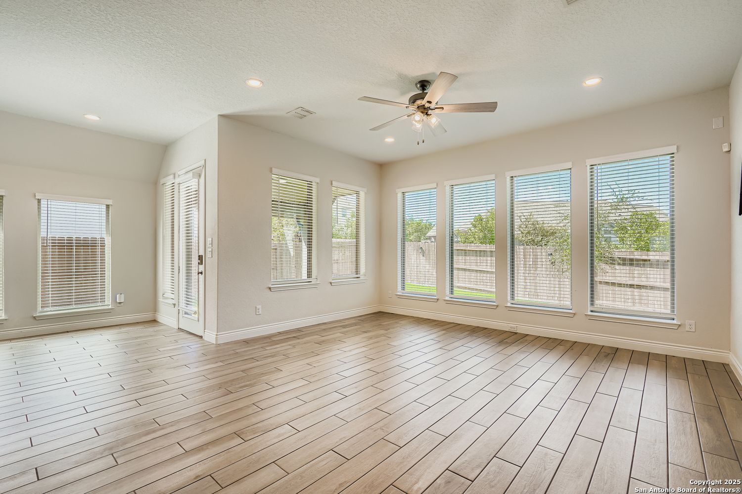 4975 Winkler Trail Schertz TX 78108