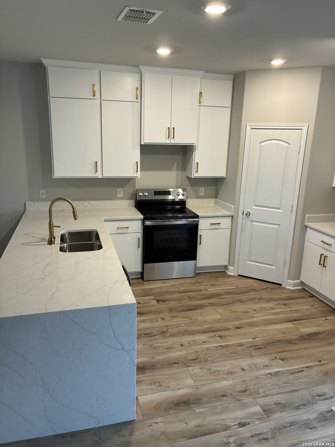 7330 Sharma Valley San Antonio TX 78252