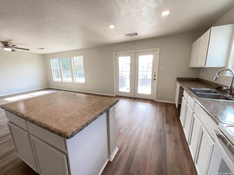 815 Grants Canyon San Antonio TX 78251