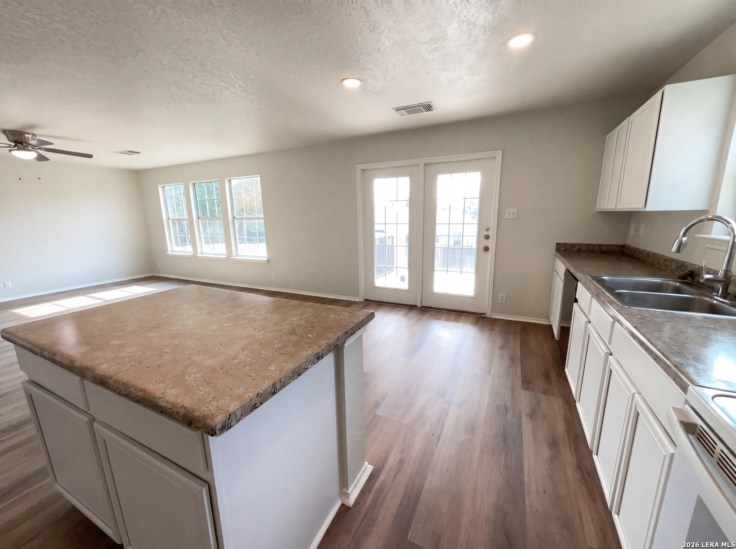 815 Grants Canyon San Antonio TX 78251