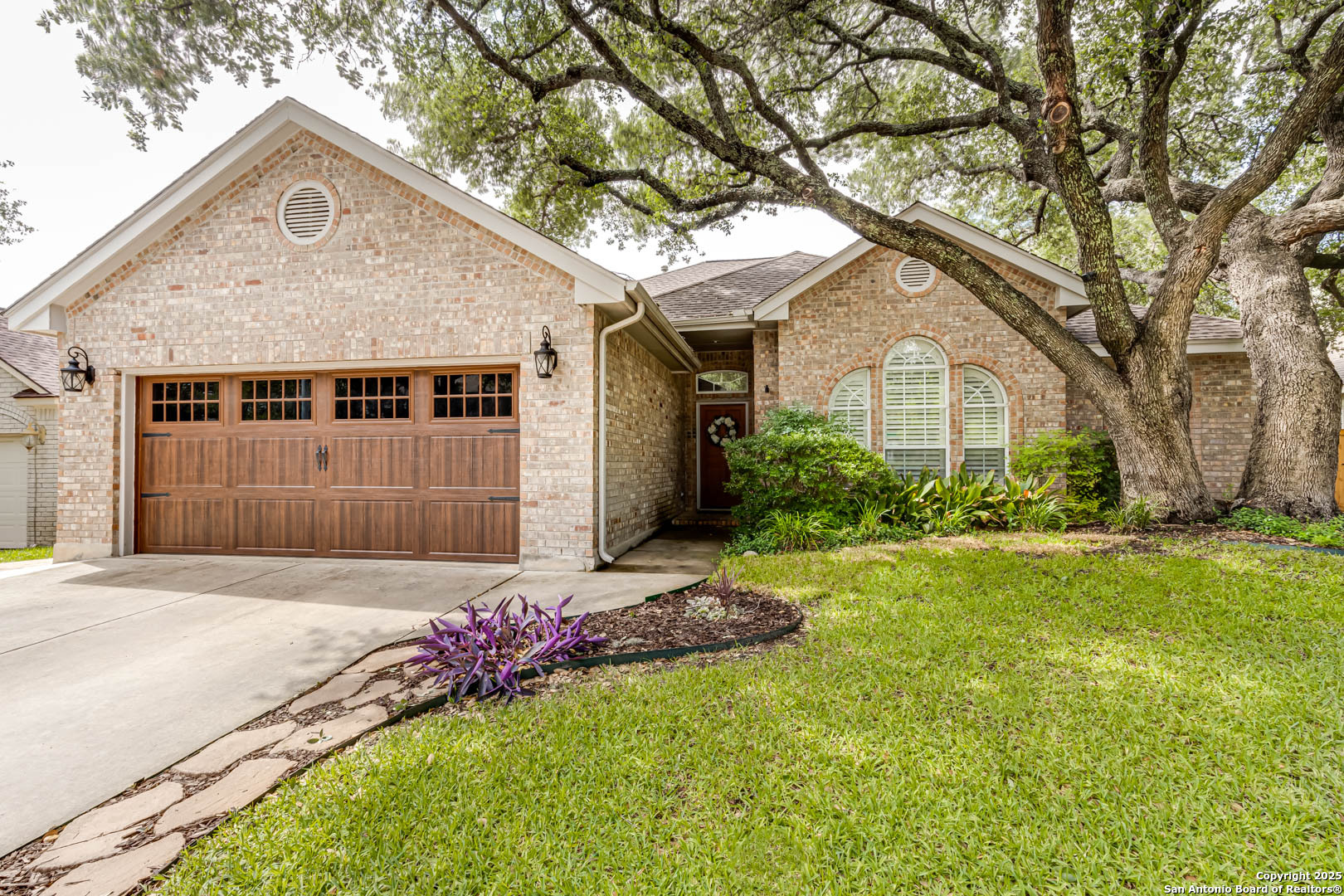 6502 Amber Oak San Antonio TX 78249