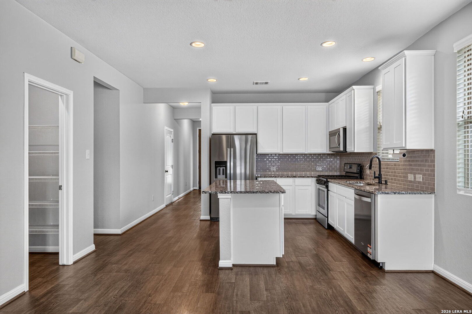 6810 Hanover Stone San Antonio TX 78244
